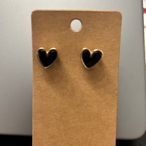 Heart stud earrings